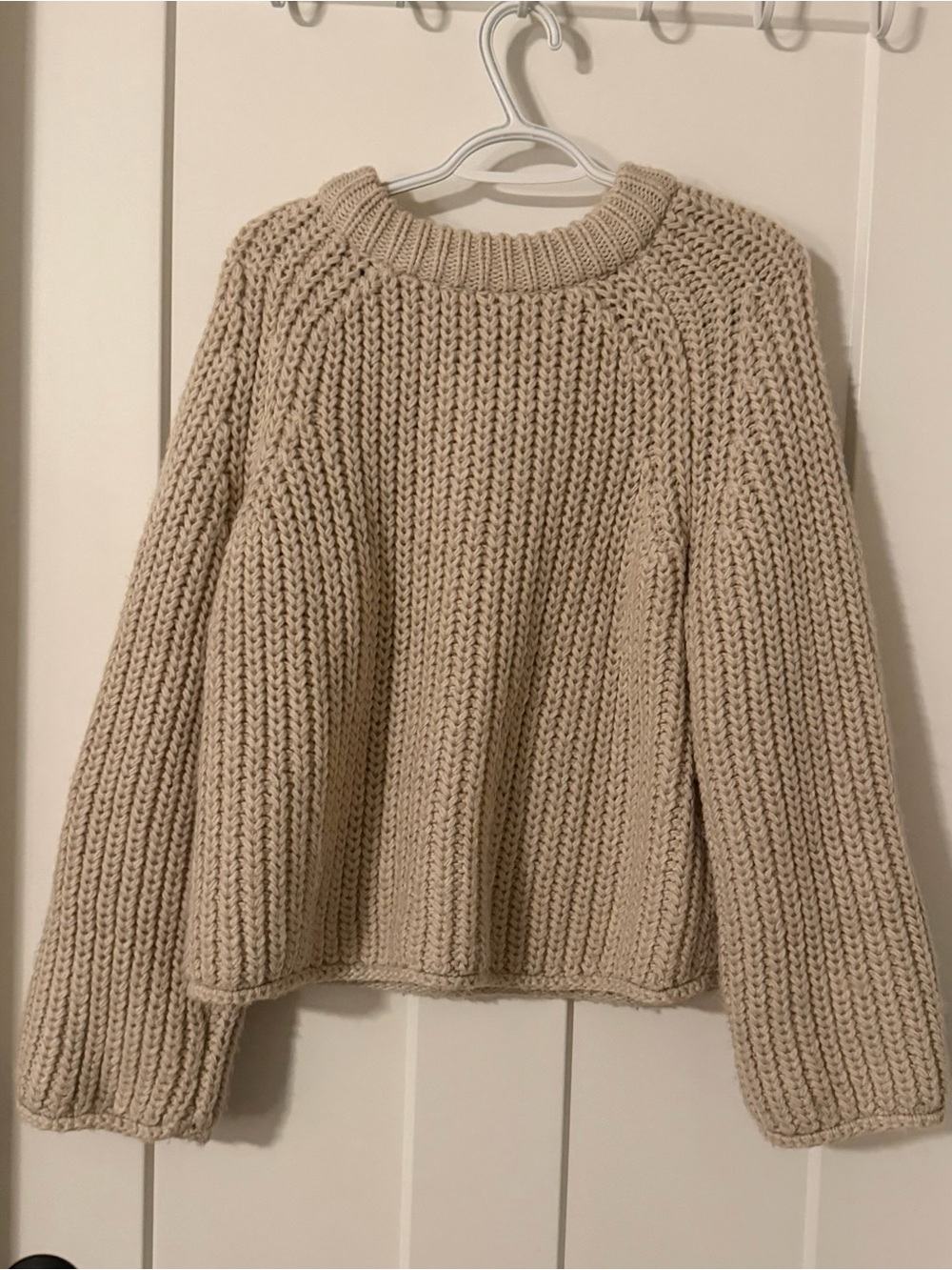 H&M Chunky Crewneck Sweater in Light Beige